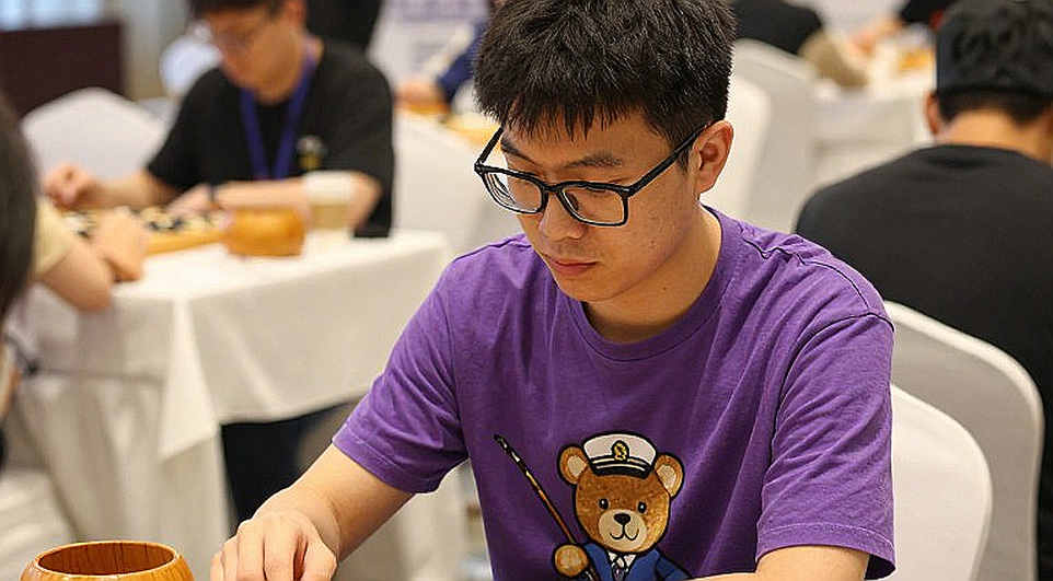 Chovy và Rookie: 7 năm sau tứ kết 2026, trận tái đấu ở Worlds 2026 sẽ được định đoạt từ phòng phân tích