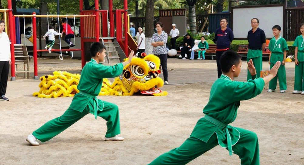 Cú đánh đầu trên sàn đấu không giấy phép: cái chết của trọng tài “El Búho”
