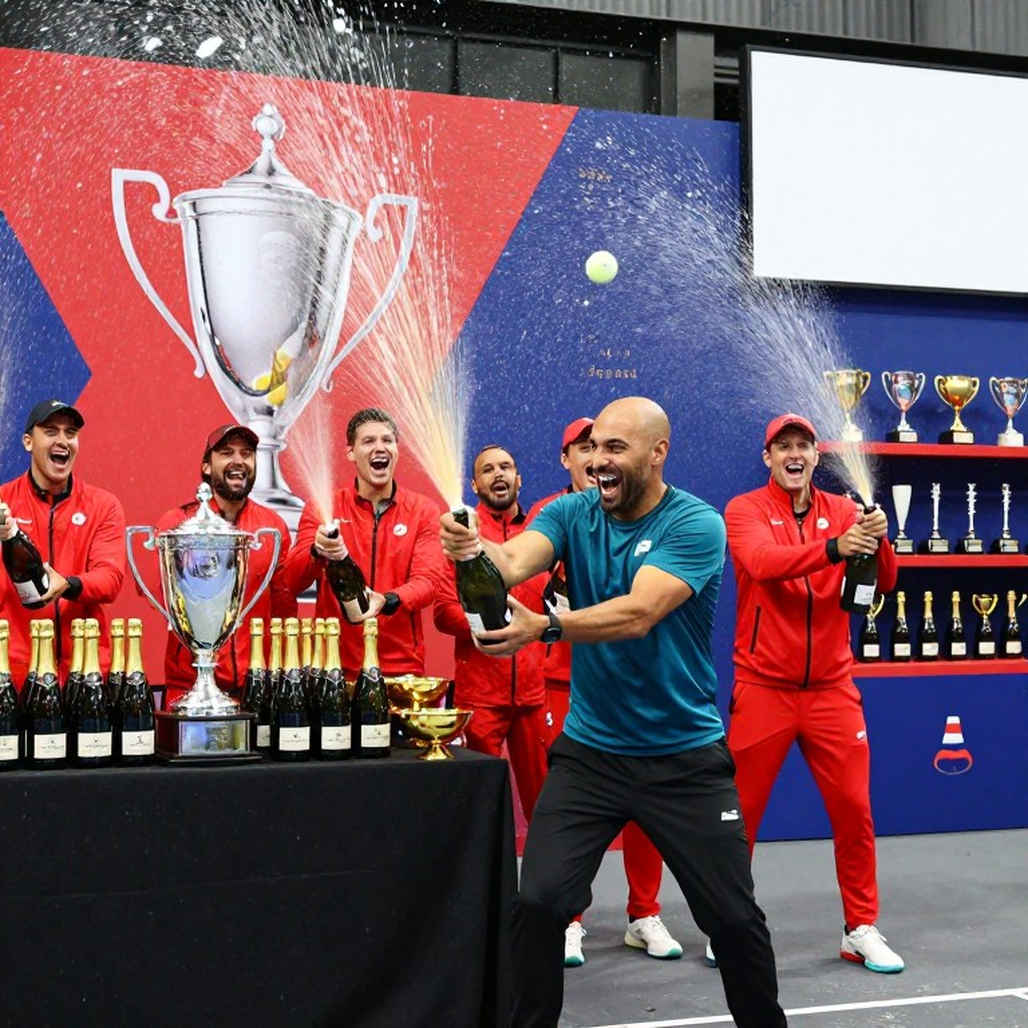 Kostyuk bỏ cuộc ở Ningbo vì cổ tay, Muchova nhận tấm vé cuối dự WTA Finals