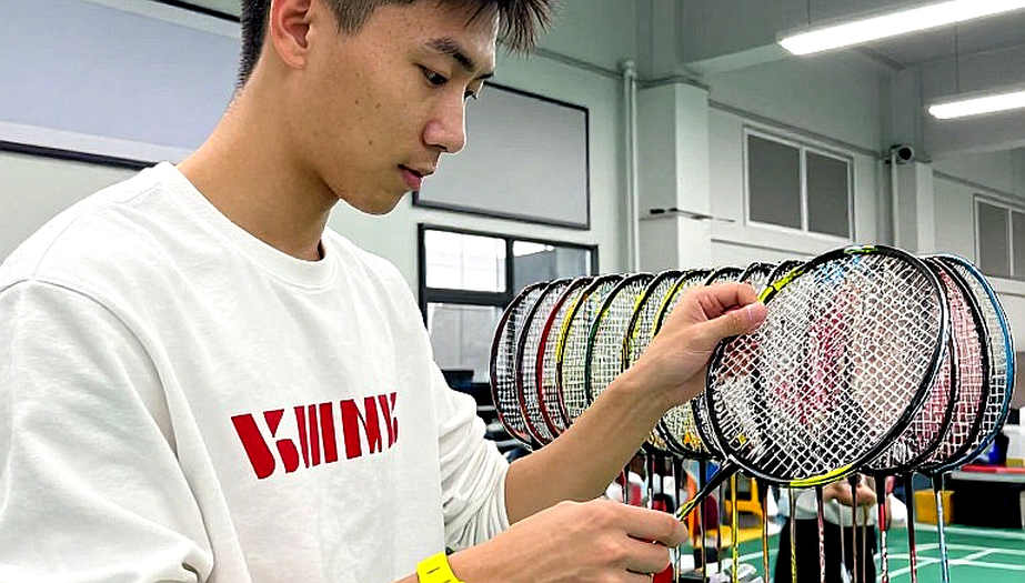 Khi Sân Cầu Lông Không Còn Dữ Liệu: Một Bài Học Về Sự Trung Thực Trong Bóng Đá Và Cầu Lông Việt Nam