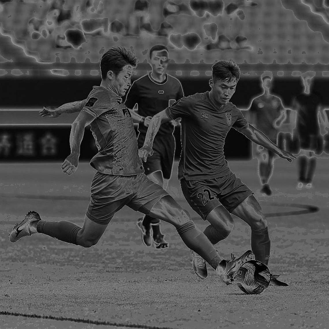 James McAvoy in a football feed: one mislabel and a lesson on trust filters James McAvoy in a football feed: one mislabel and a lesson on trust filters