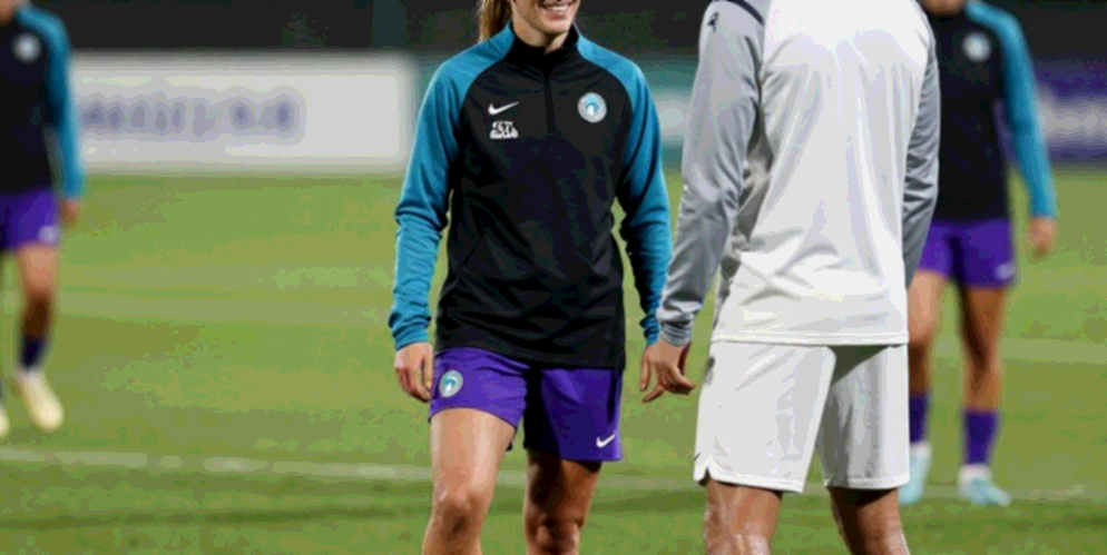 Kim Sang Sik và bài toán 5-3-2: Ba cái tên chưa từng thở cùng một nhịp