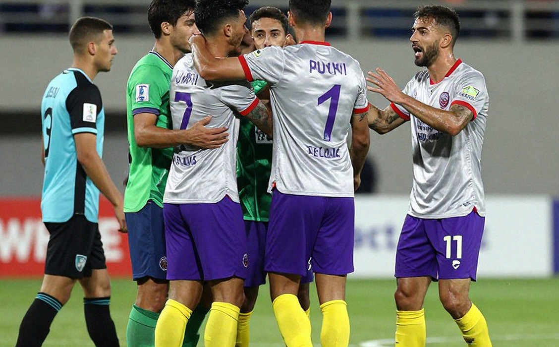 Quả bom khói dưới khán đài BUKO: khi tỷ số 3-4 trở thành chi tiết phụ