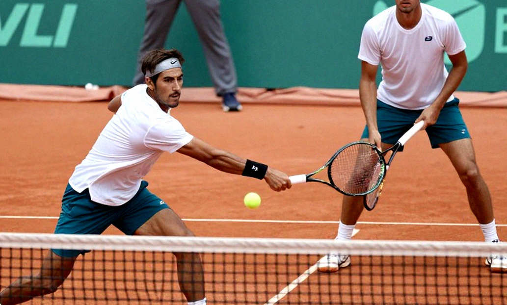 McEnroe nghi ngờ Alcaraz khó đuổi kịp Big Three, Andreeva tái lập cột mốc China Open