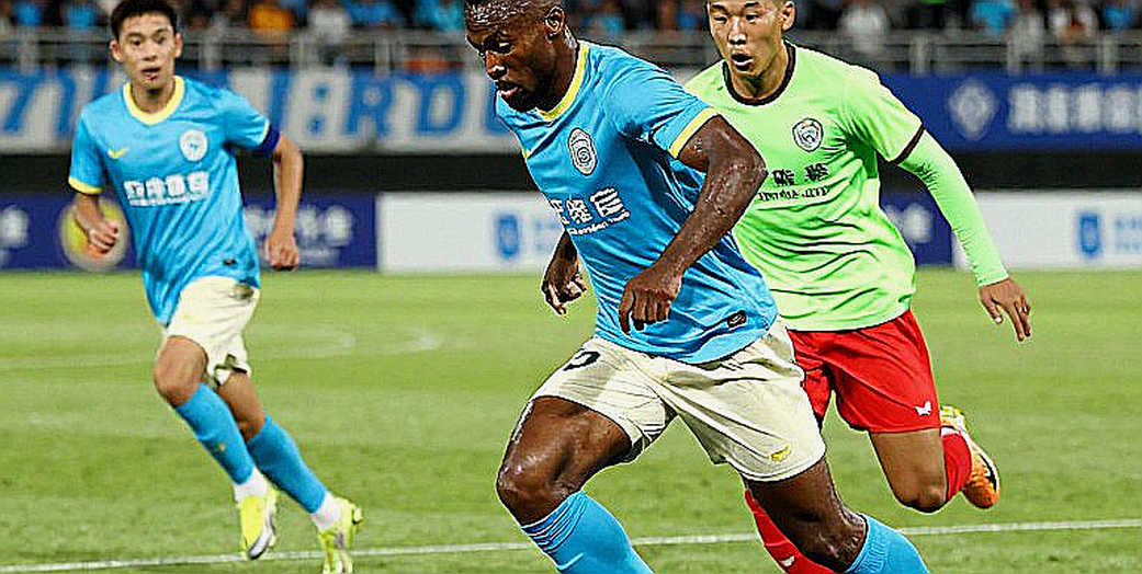 Bên trong kỳ chuyển nhượng V.League: Cấu trúc hợp đồng, quỹ lương và những khoảng lặng của dữ liệu Bên trong kỳ chuyển nhượng V.League: Cấu trúc hợp đồng, quỹ lương và những khoảng lặng của dữ liệu