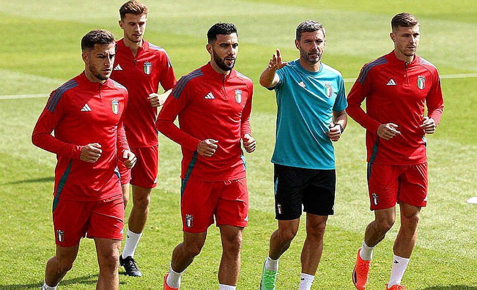 Mười hai mét giữa Otamendi và Mascherano: khoảng trống mà Argentina không kịp đọc trước khi bóng lăn Mười hai mét giữa Otamendi và Mascherano: khoảng trống mà Argentina không kịp đọc trước khi bóng lăn