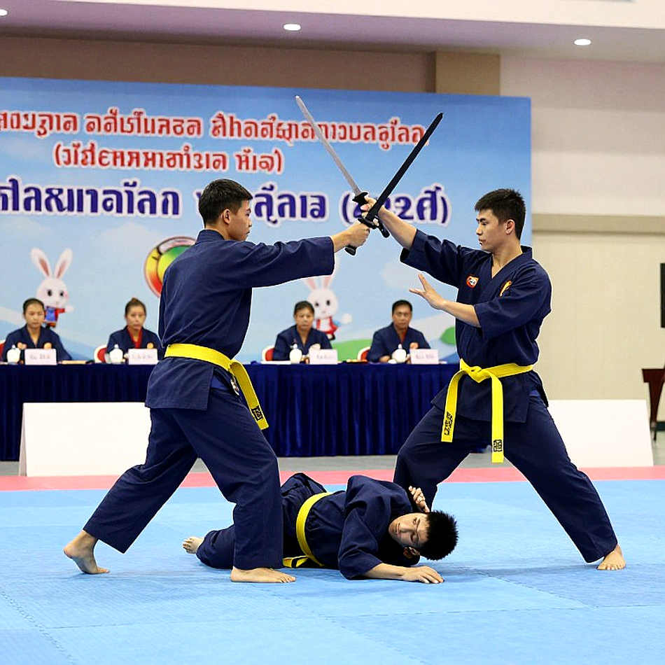 Cú tiếp đất sai ở hiệp hai: cuốn sổ chấn thương chưa ai mở của võ sĩ Việt