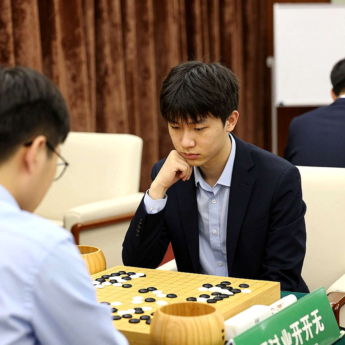 Olympiad cờ vua 2026: Ấn Độ, tờ giấy xếp bàn và sức bền mười một vòng Olympiad cờ vua 2026: Ấn Độ, tờ giấy xếp bàn và sức bền mười một vòng