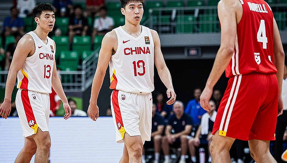 Bàn thắng nhập khẩu và tấm bình phong che lỗ hổng tiền đạo nội của V.League