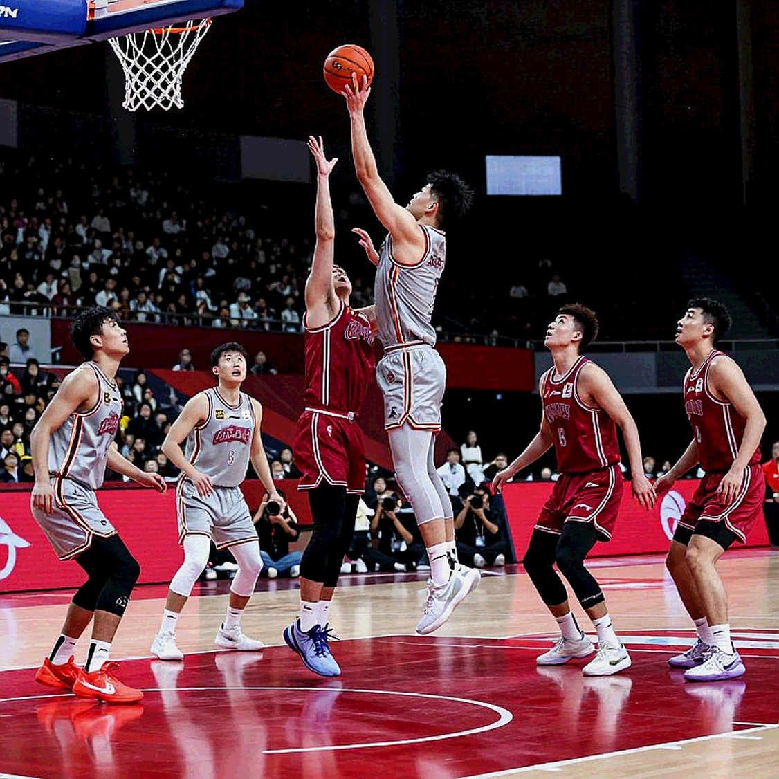 NBA phạt Clippers lịch sử: Bài học đắt giá cho kẻ săn sao bằng mọi giá