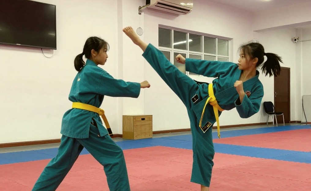 214 sai lầm, một tấm gương: Vì sao VAR chưa thể cứu bóng đá Việt Nam? 214 sai lầm, một tấm gương: Vì sao VAR chưa thể cứu bóng đá Việt Nam?