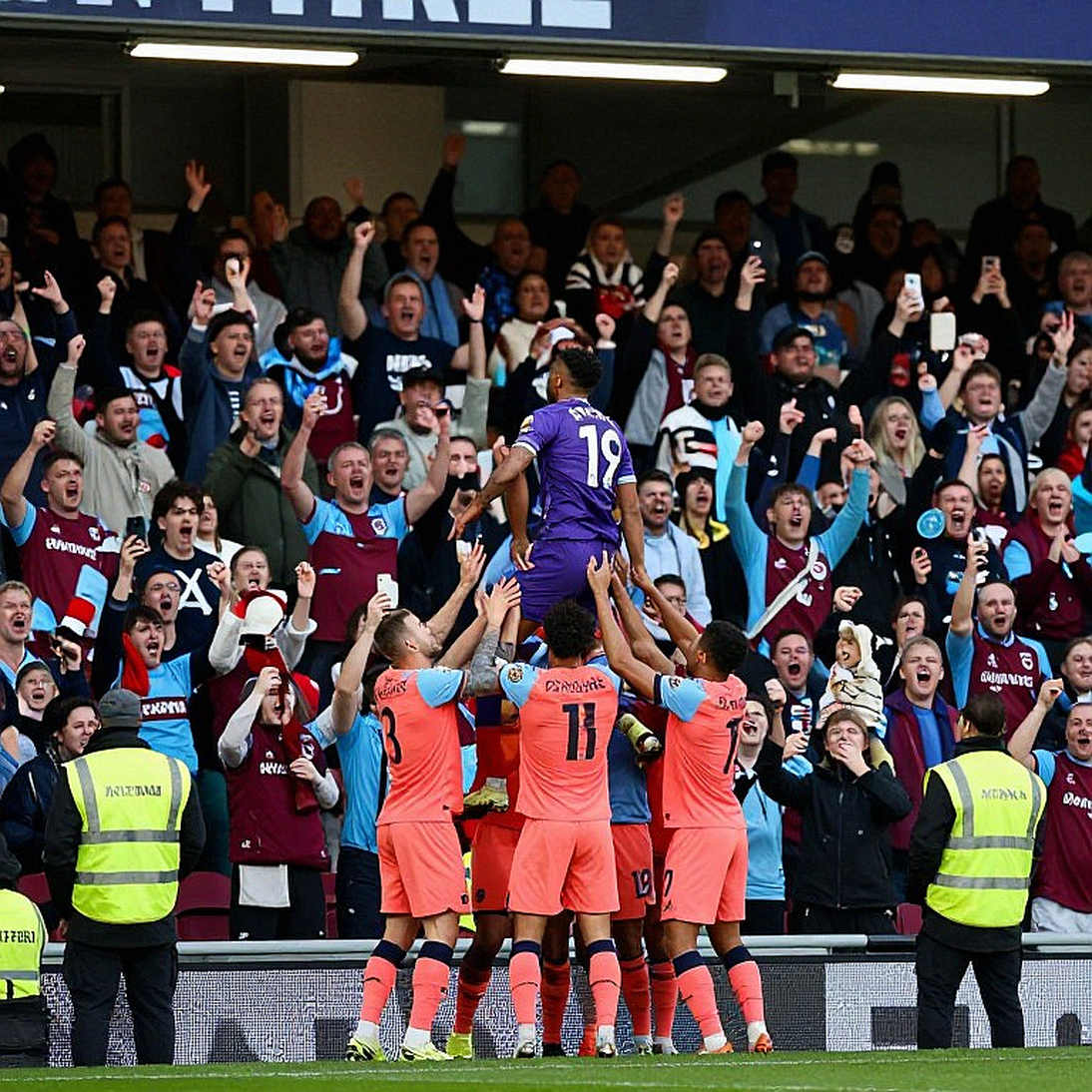 Vòng 4 Premier League 2026/25: Khi cả giải đấu không còn đội chủ nhà nào thắng Vòng 4 Premier League 2026/25: Khi cả giải đấu không còn đội chủ nhà nào thắng