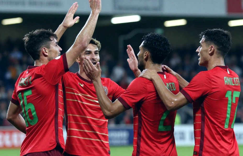Amrabat từ chối lên tuyển Morocco khi Ouahbi còn dẫn dắt: Vết nứt trước hai trận AFCON 2027 Amrabat từ chối lên tuyển Morocco khi Ouahbi còn dẫn dắt: Vết nứt trước hai trận AFCON 2027
