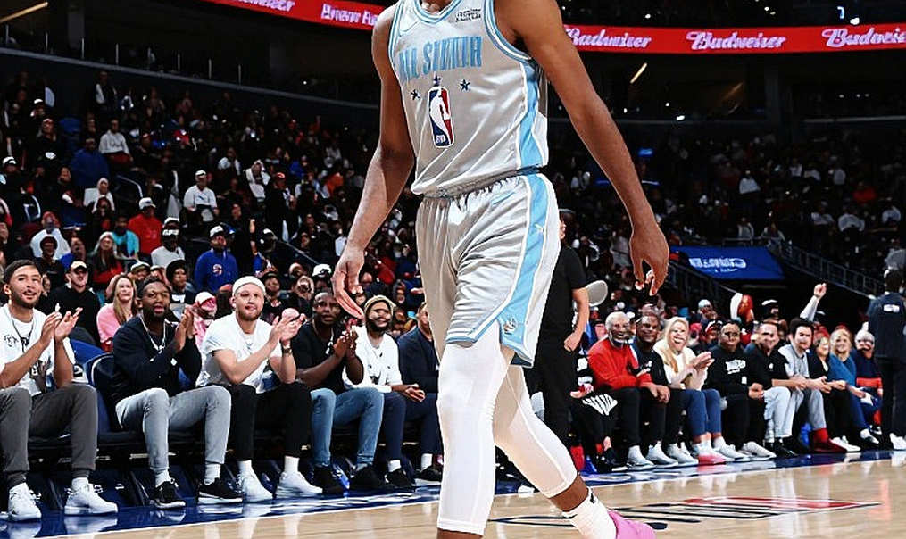 Stephen Curry và bản gia hạn 116 triệu USD: Điều khoản ẩn quyết định tương lai Warriors