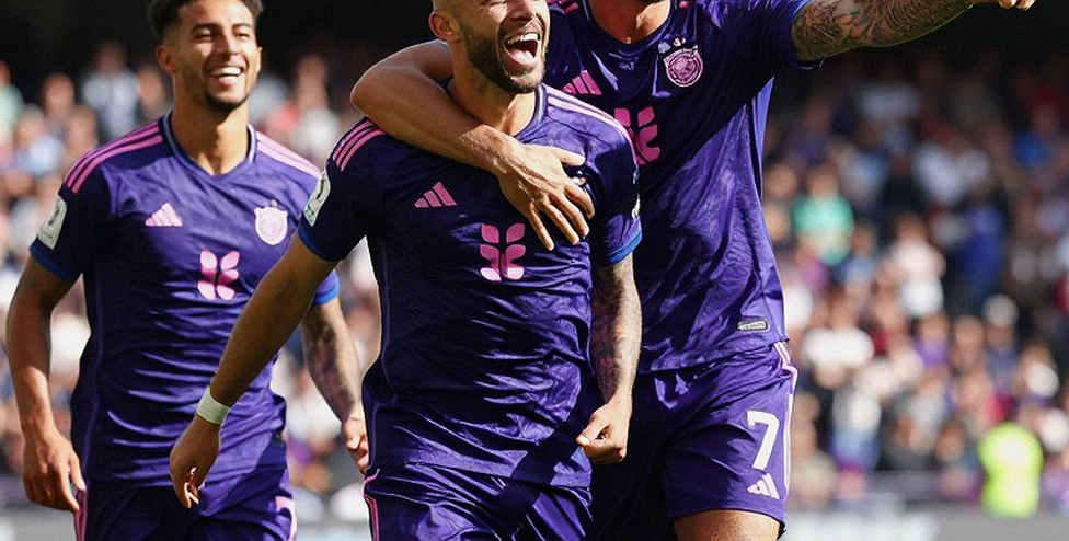 Utrecht khủng hoảng: Thất bại 1-6 trước PSV và lời khuyên từ cựu HLV Ron Jans