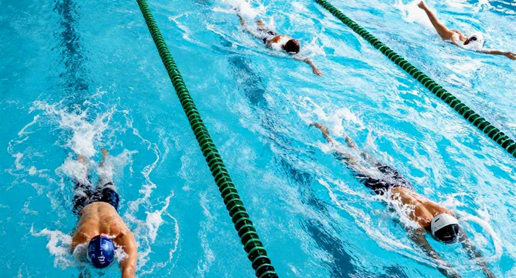 Thông điệp từ bản tin tuyển dụng: Câu lạc bộ bơi Sharks và bài toán chuyển hóa 250 vận động viên Thông điệp từ bản tin tuyển dụng: Câu lạc bộ bơi Sharks và bài toán chuyển hóa 250 vận động viên