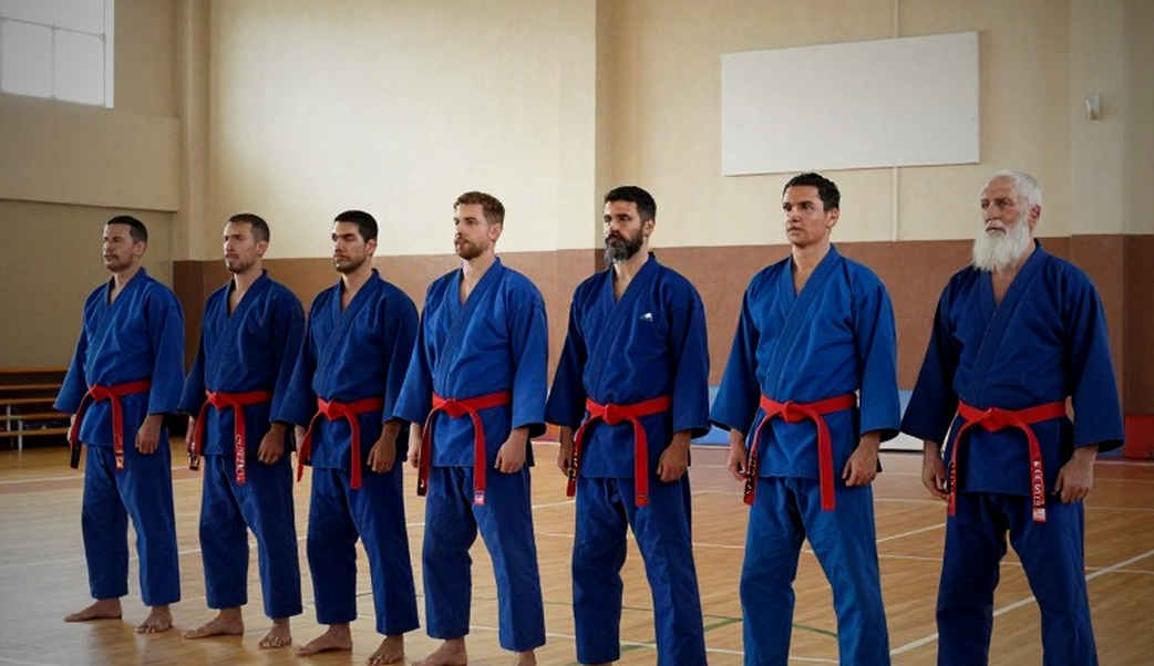 Khoảnh khắc nắm tay và chiến thắng 5–0: Karate kata nữ Việt Nam bảo vệ HCV ASIAD 20
