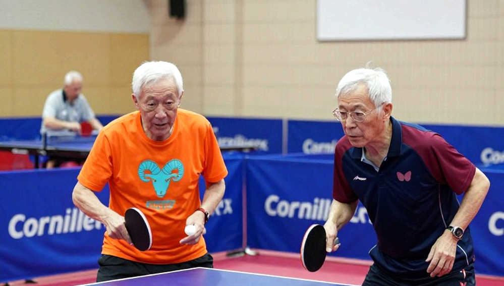 Kỷ luật của bảng trống: chín chiều phân tích bóng bàn và giới hạn của người viết dữ liệu