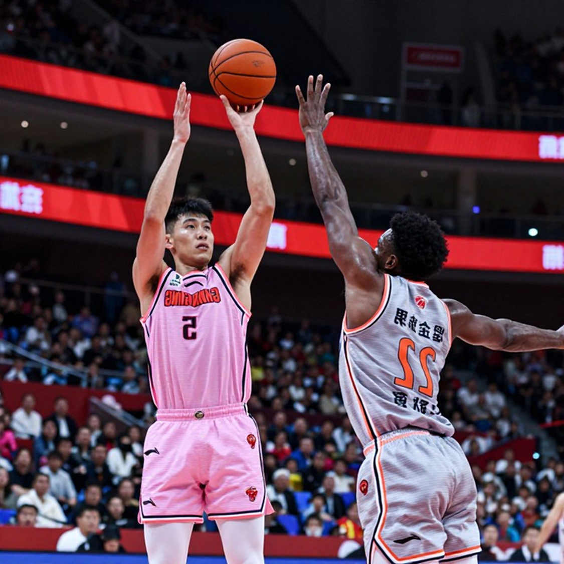 Luật chống nghỉ ngơi của NBA và cái bẫy 65 trận: mùa giải được kể bằng những khoảng trống Luật chống nghỉ ngơi của NBA và cái bẫy 65 trận: mùa giải được kể bằng những khoảng trống
